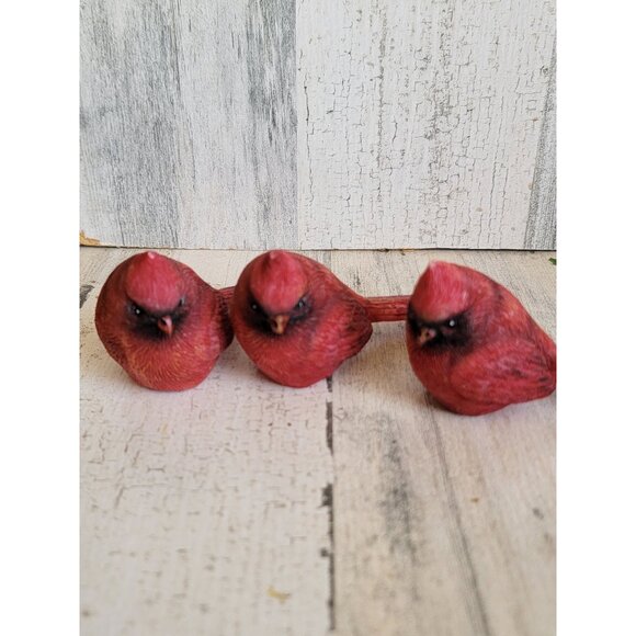 Red cardinal miniature bird figurine Xmas set home decor - Picture 3 of 7